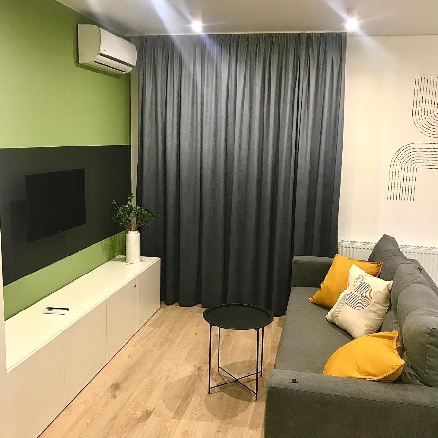 Khmelʼnytsʼkyy Modern Studio City Center Дуже Тепло! Netflix מראה חיצוני תמונה