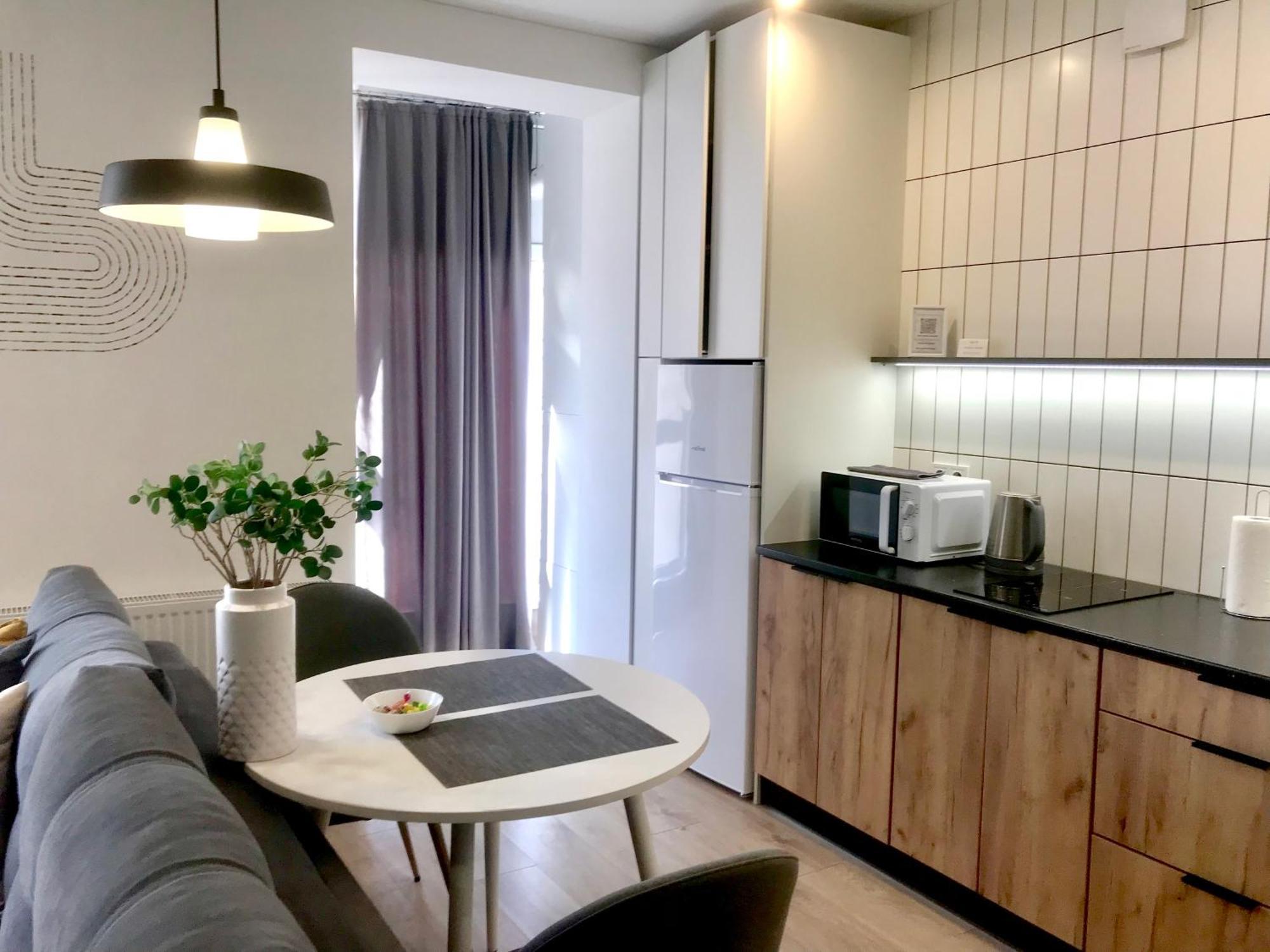 Khmelʼnytsʼkyy Modern Studio City Center Дуже Тепло! Netflix מראה חיצוני תמונה